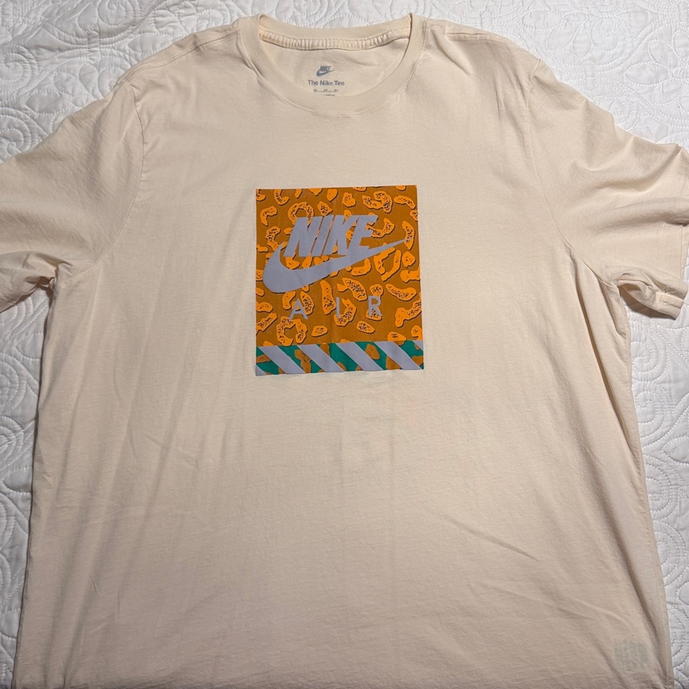 Nike men’s Size 3XL Graphic T-Shirt